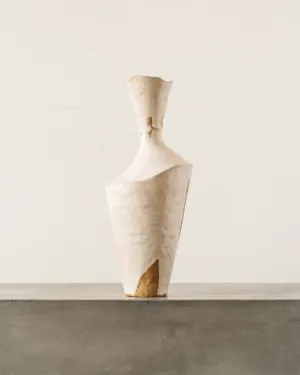 Ayame Bullock Cream Vase