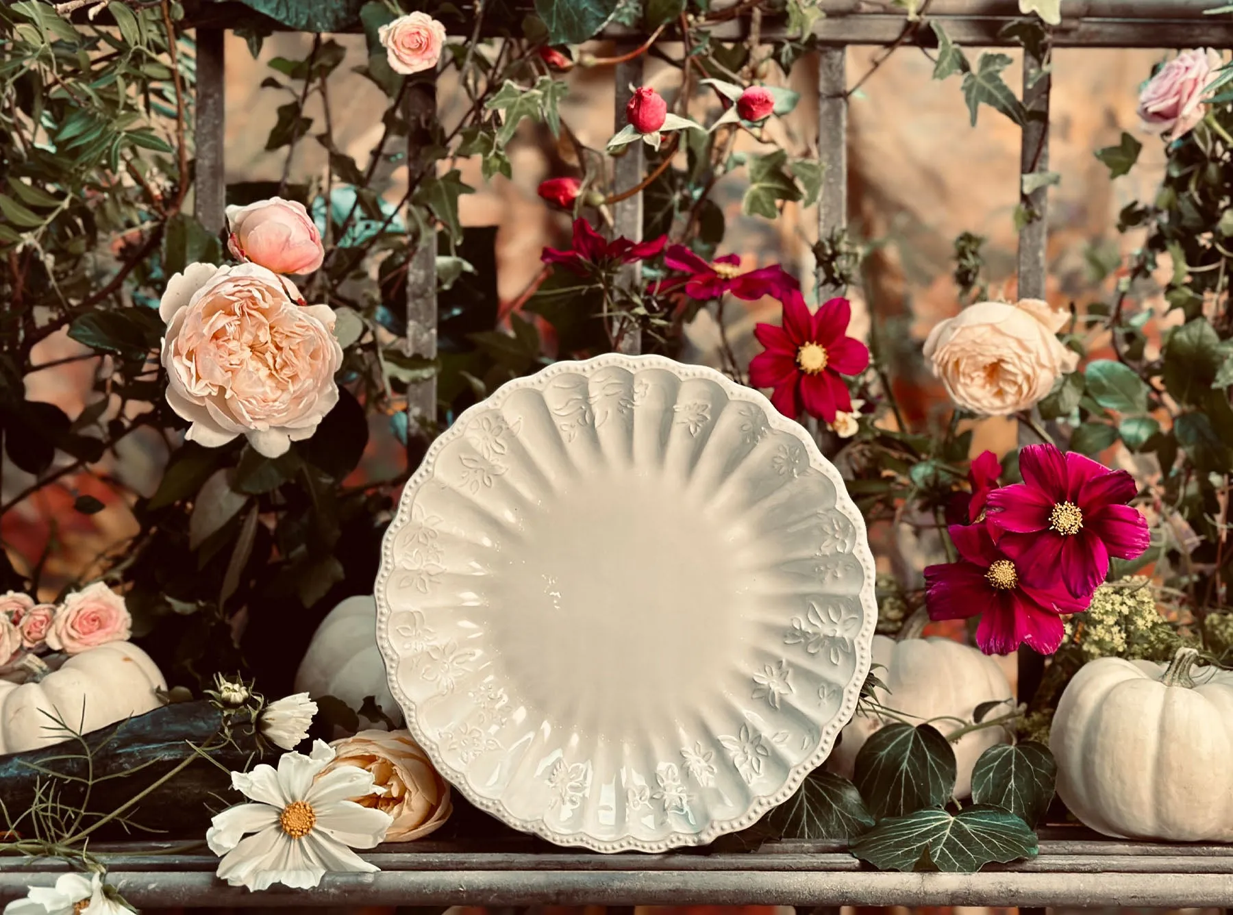 Bernadette's Falling Flower White Soup Bowl, 22cm