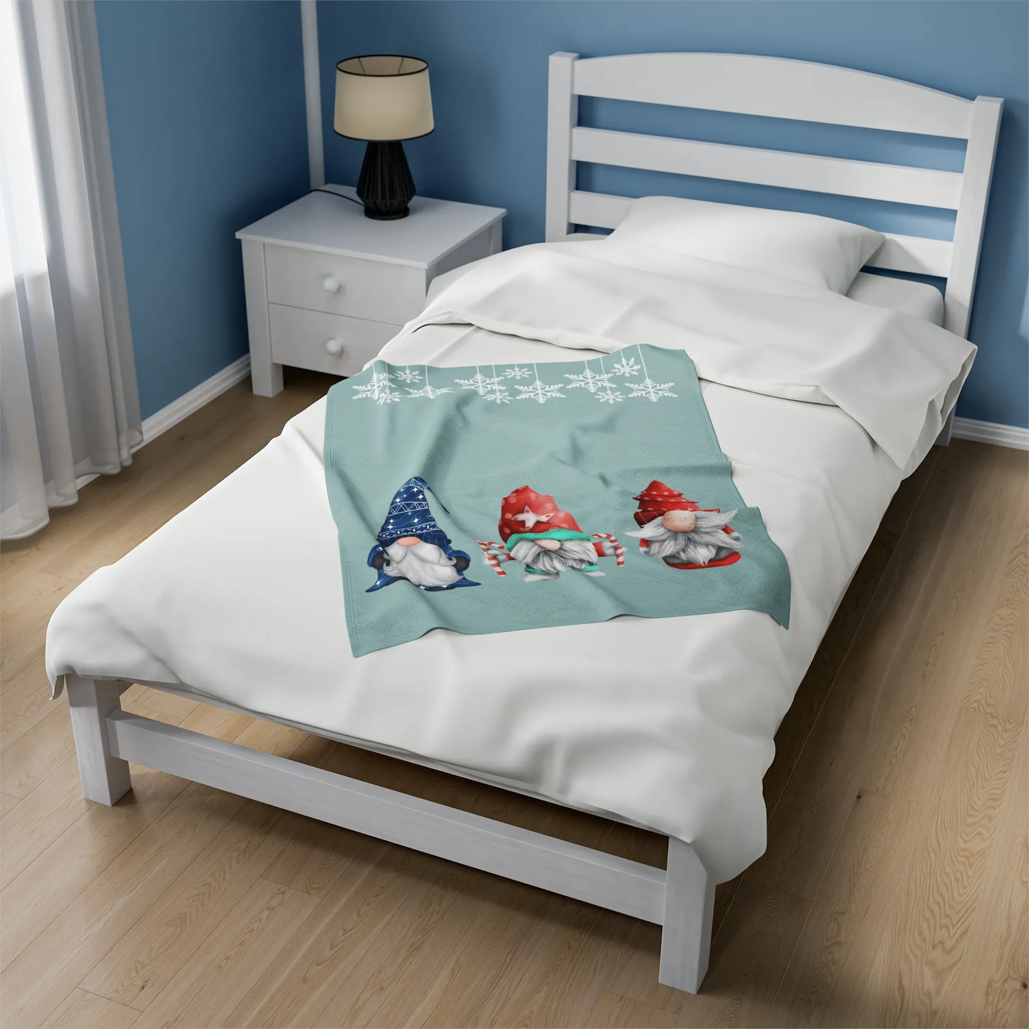 Gnome Holiday Plush Blanket Throw