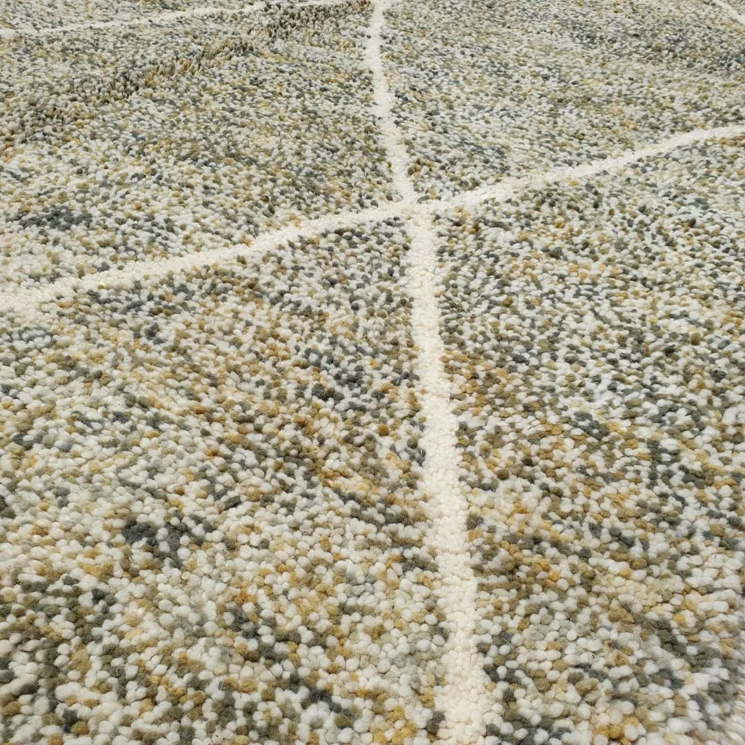 Khazia| Authentic Soft Beni Ourain 5x8 Moroccan Rug | 5'31x8'14 Ft | 162x248 cm