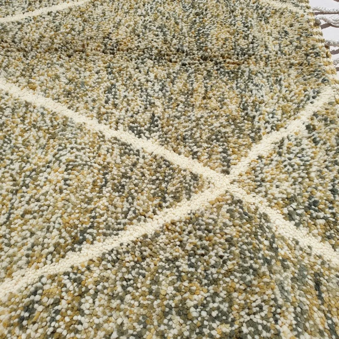 Khazia| Authentic Soft Beni Ourain 5x8 Moroccan Rug | 5'31x8'14 Ft | 162x248 cm
