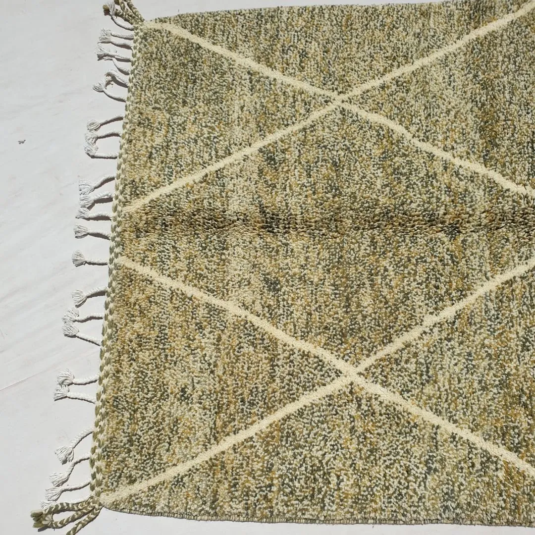 Khazia| Authentic Soft Beni Ourain 5x8 Moroccan Rug | 5'31x8'14 Ft | 162x248 cm