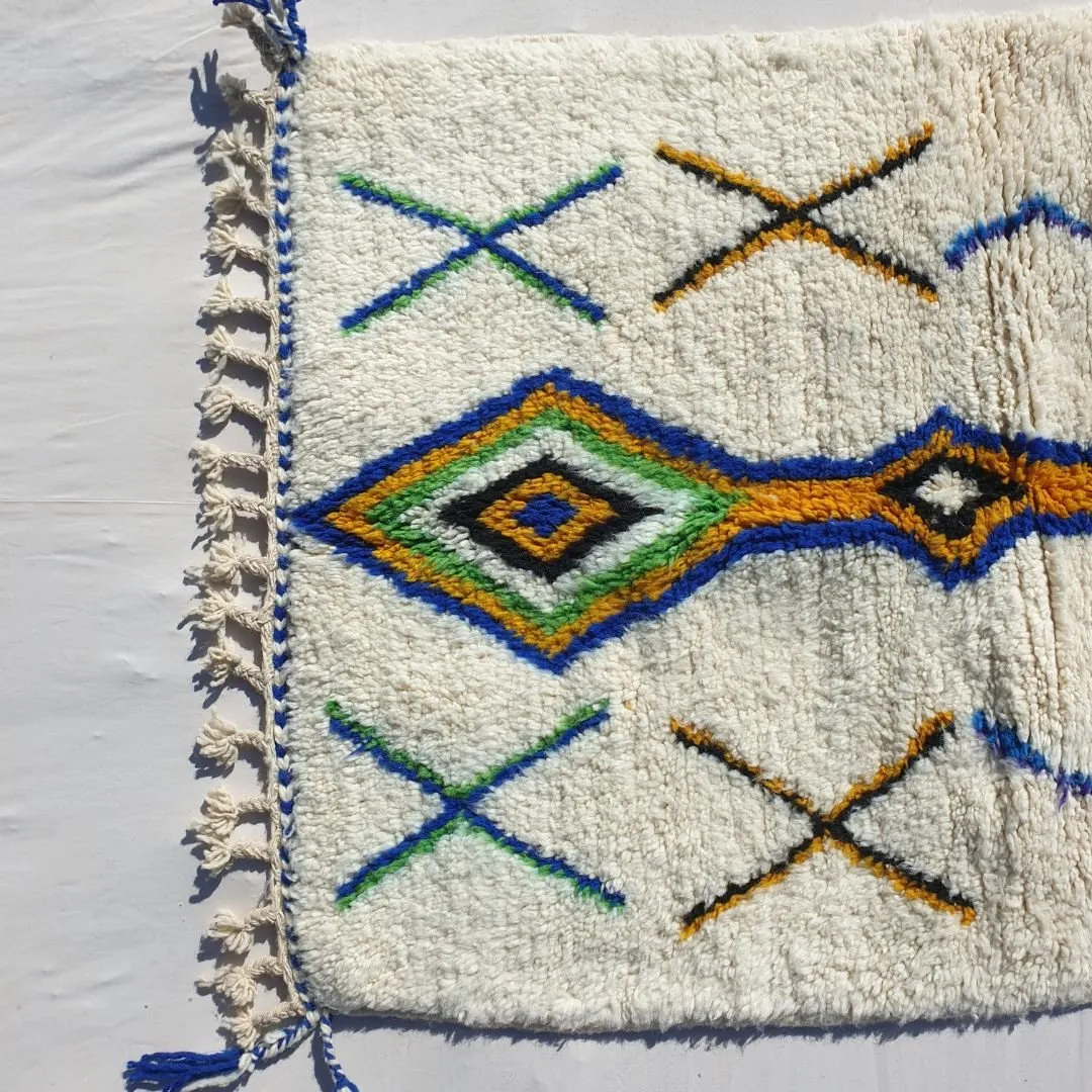 Naheela | 3x5 Moroccan Rug Beni Ourain Ultra Soft | 3'41x5'15 Ft | 104x157 cm
