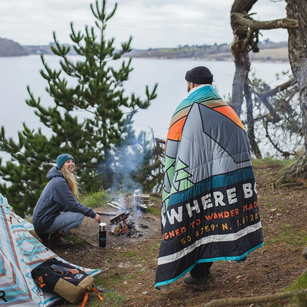 Nomadic Recycled Sherpa Blanket - Black 'Nowhere Bound' Print