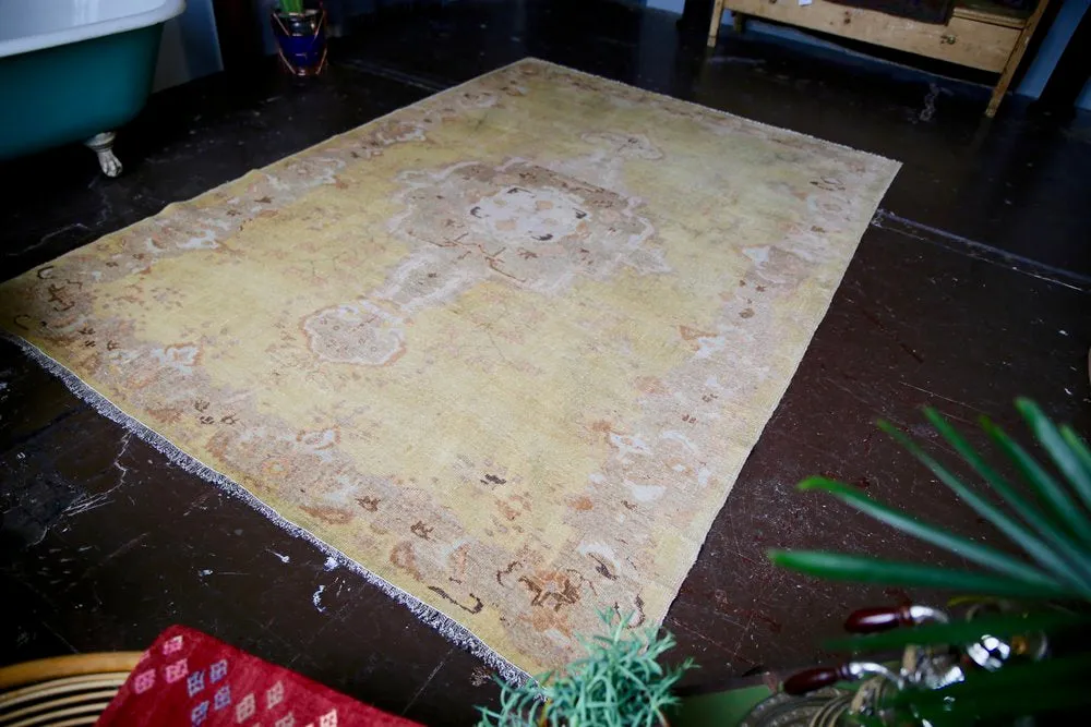 Old Oushak Rug 6.10ftx10ft