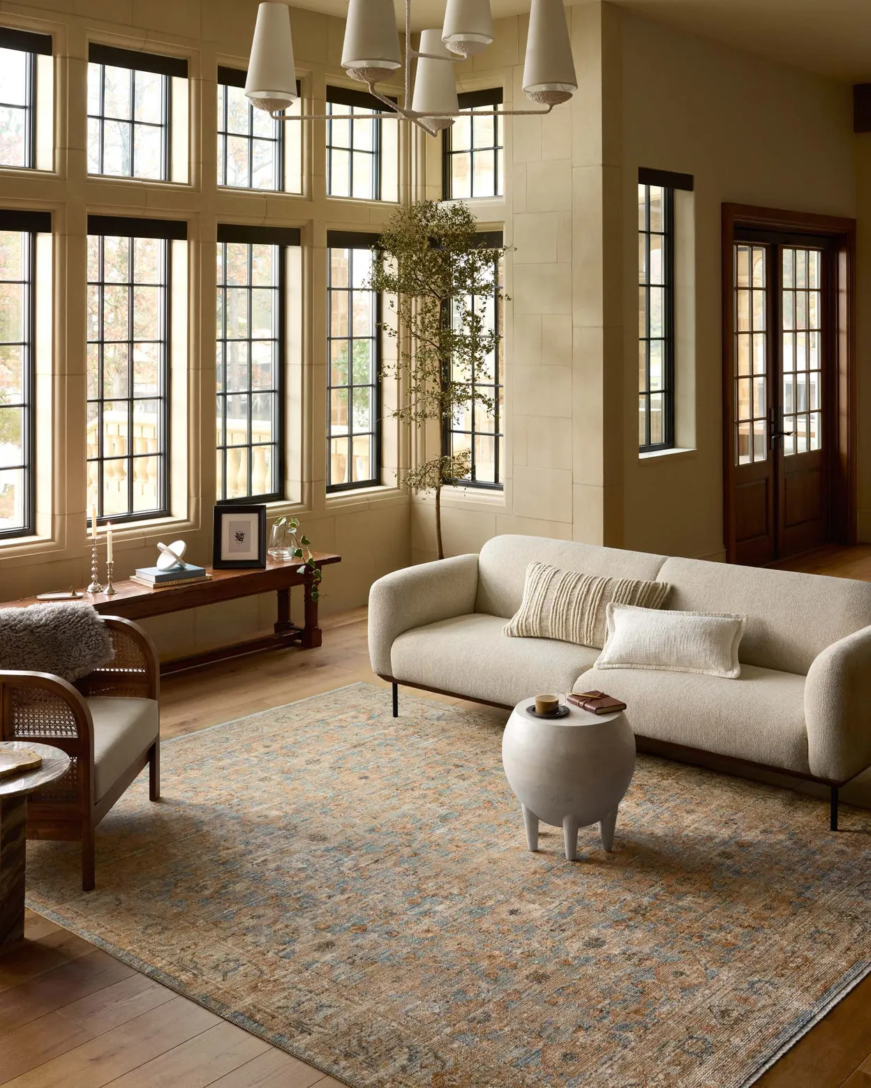 OVERSTOCK RUG - Loloi Heritage Ocean / Sand Rug - 8' x 10'