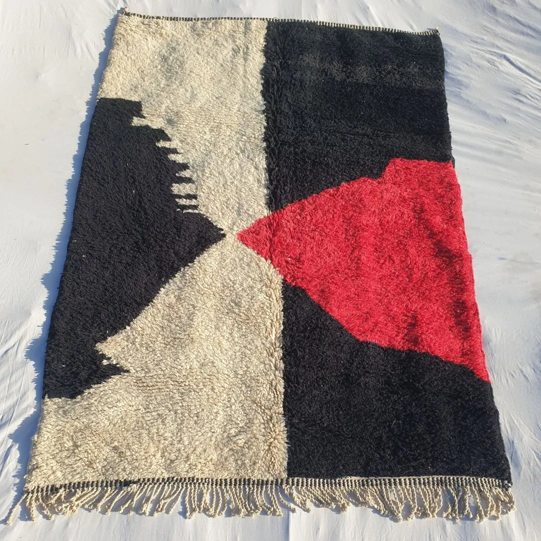 Saida | Moroccan Beni rug 6x9 Ultra Soft | Black White Red Beni Ouarain | 9x6'56 Ft | 280x200 cm