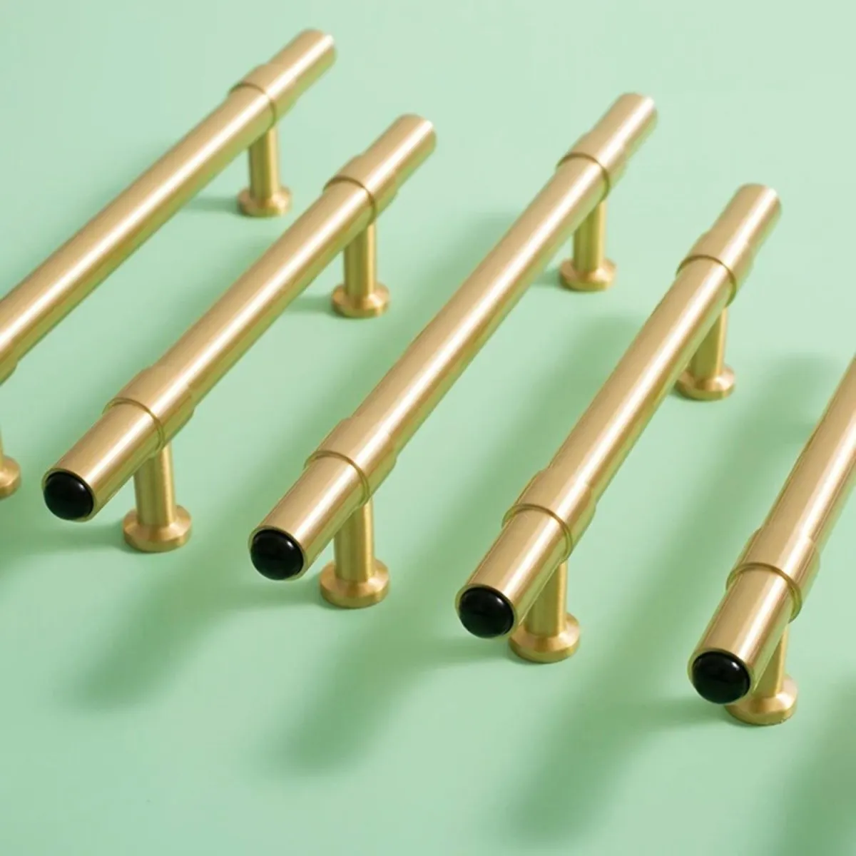Sakas Knob & Pull Bar
