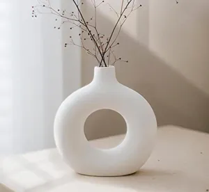 SATYAM KRAFT 1 Pcs Unbreakable Lightweight Plastic Donut Vase for Home, Bedroom, Living Room,Raksha Bandhan, Office, Balcony, Kitchen, Table,Gift for Birthday, Anniversary, Nordic Design (Pack of 1)