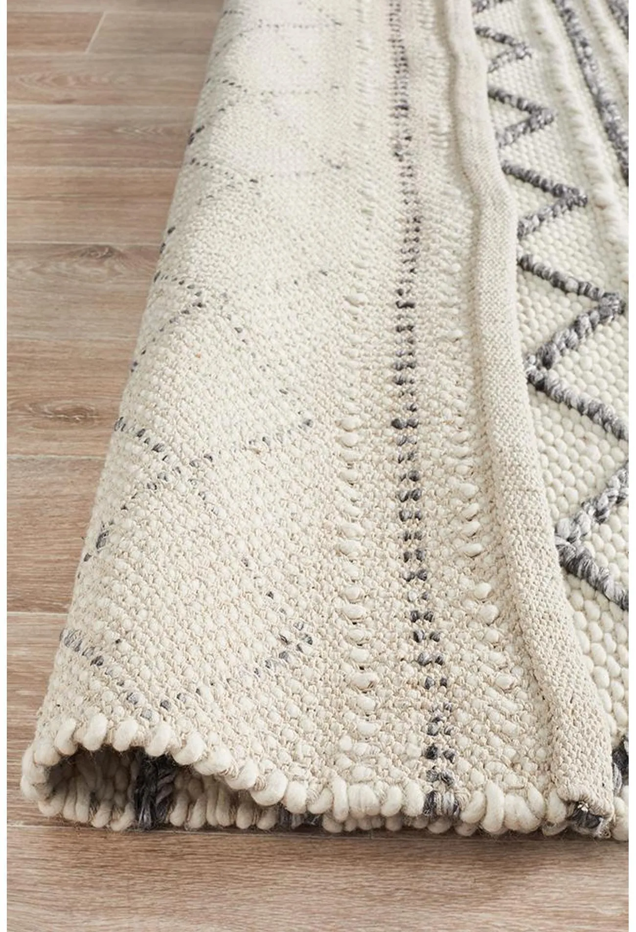 Skyler Rug White Grey