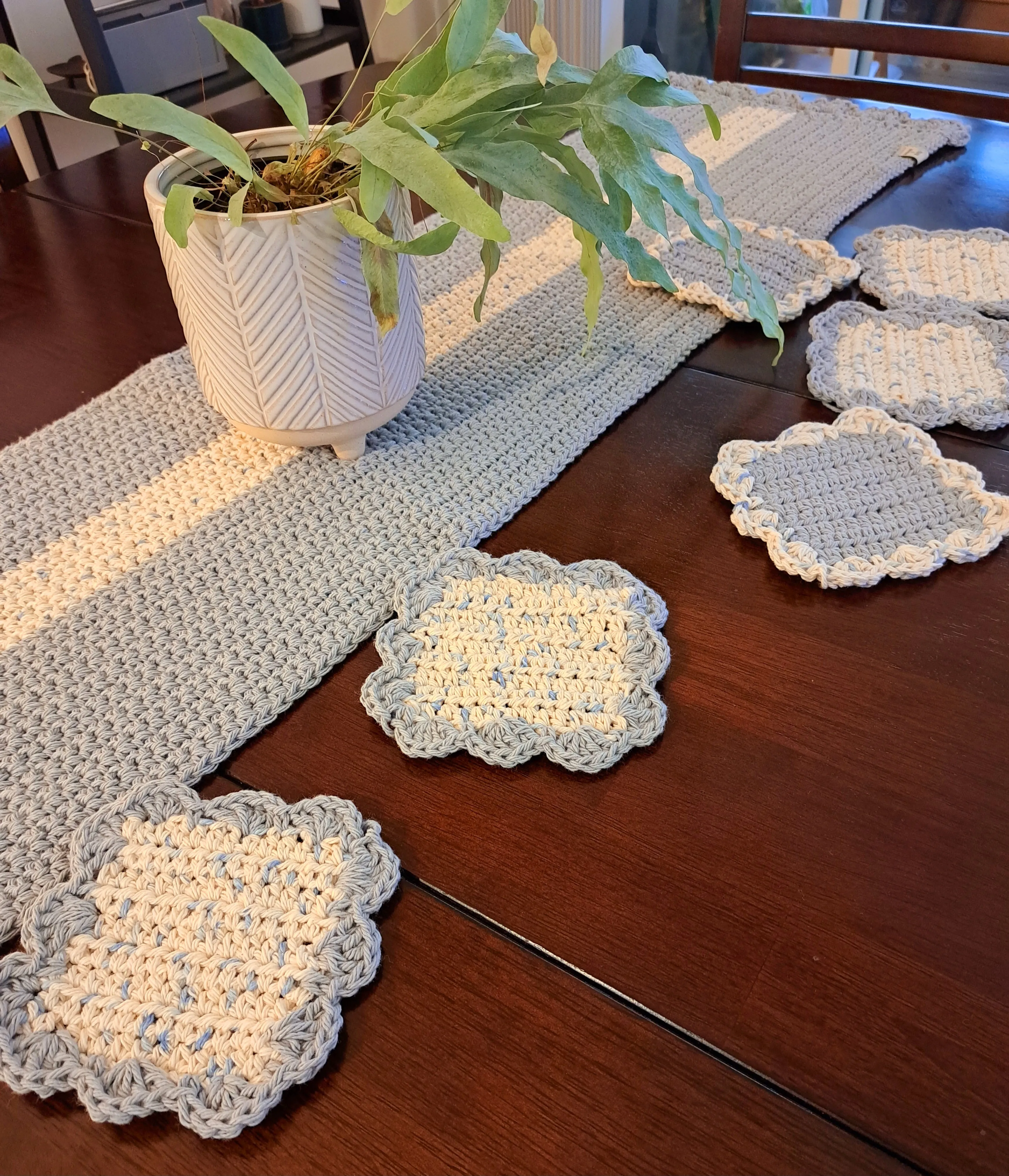 Table Runner - Crocheted Table runner & Coaster Set - 7 Piece Dining room Set