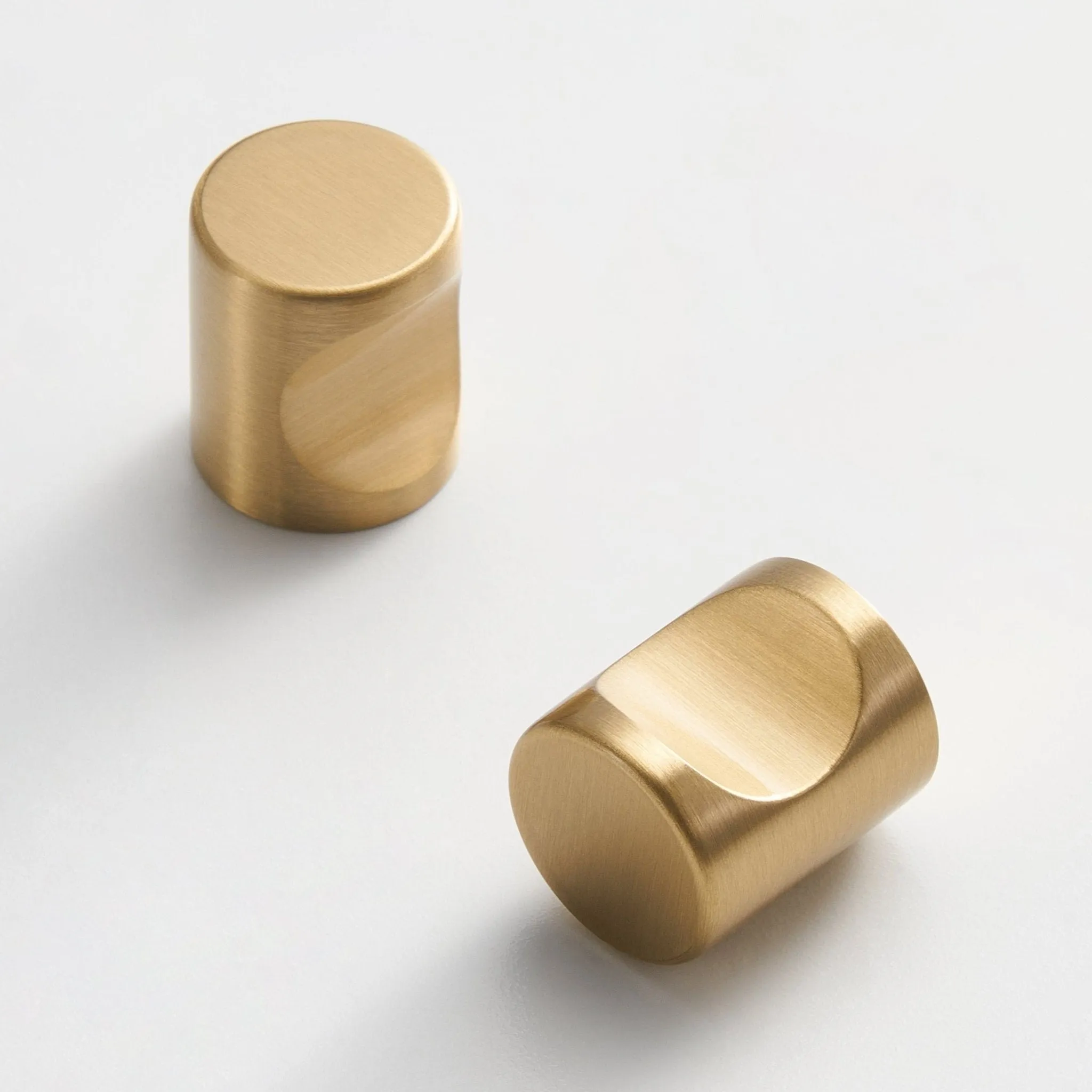 VIA Solid Brass Knob