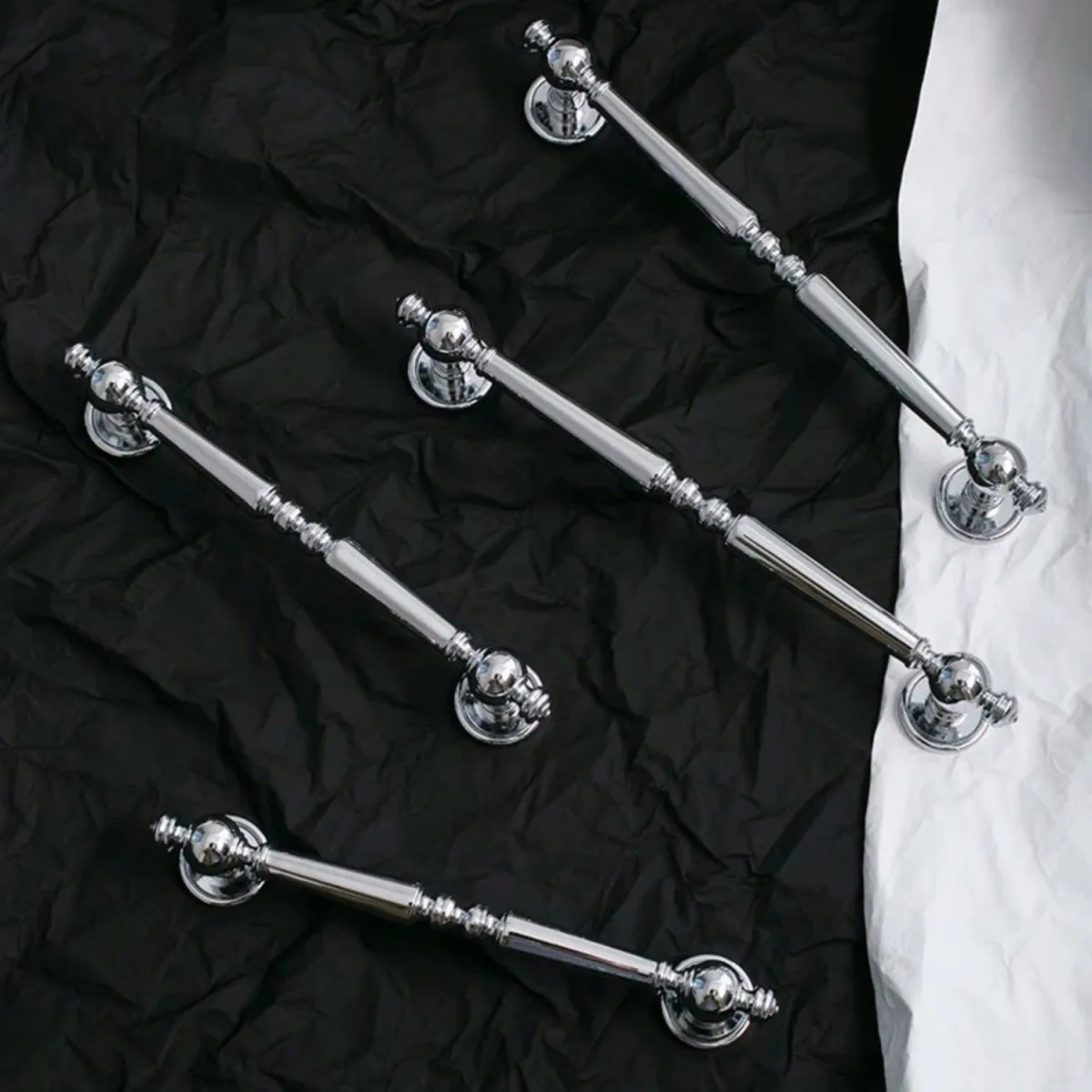 Vilak Knob & Pull Bar