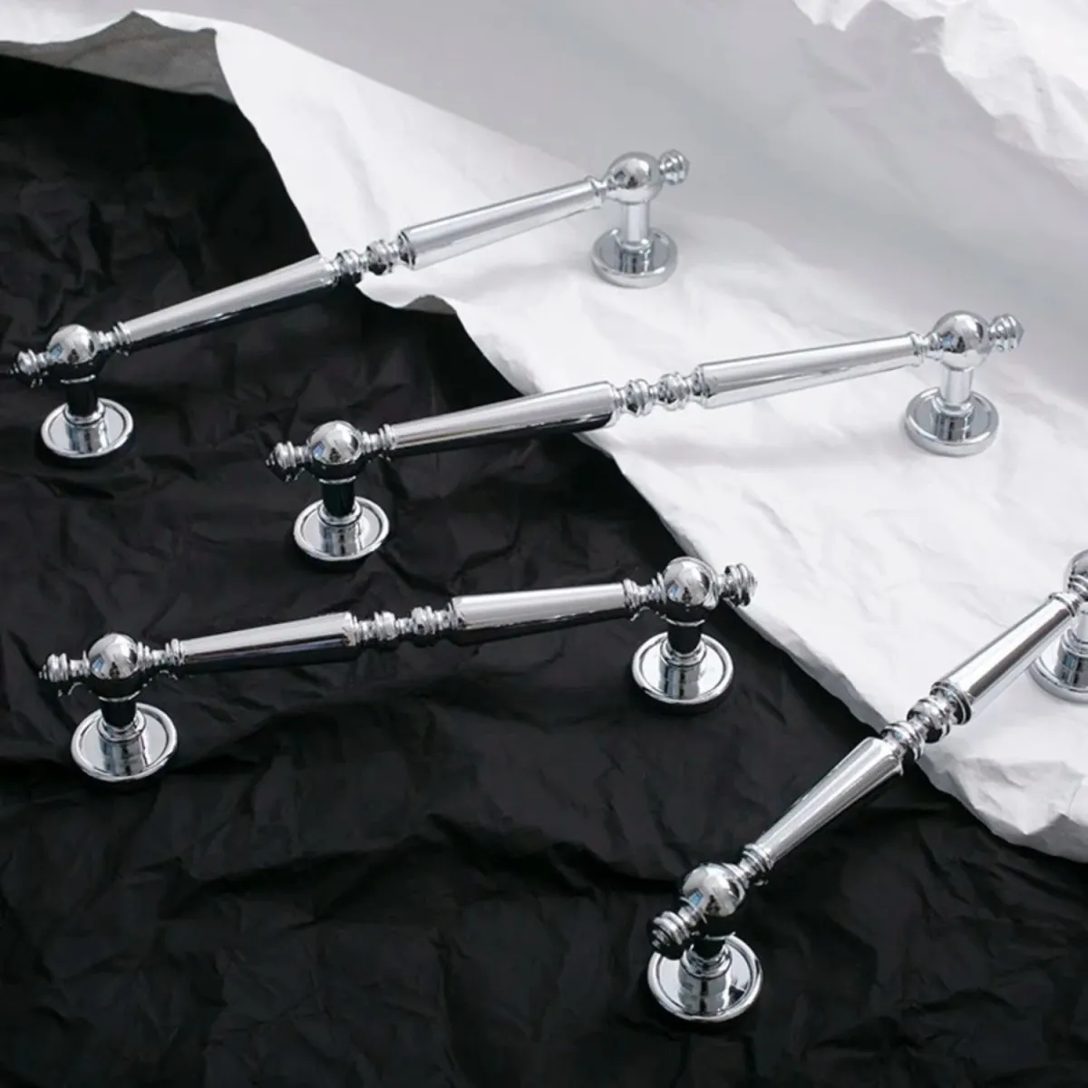 Vilak Knob & Pull Bar