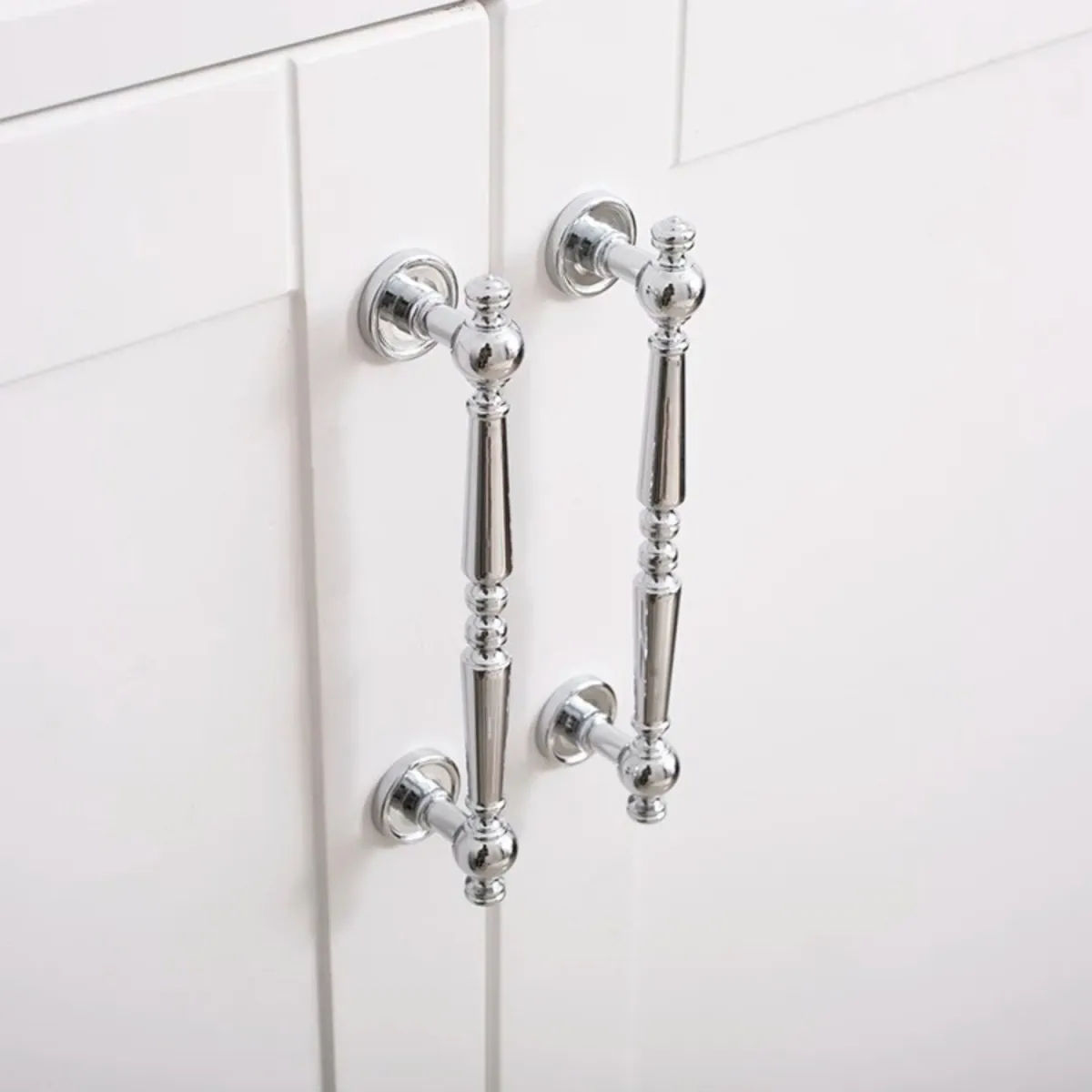 Vilak Knob & Pull Bar